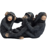 Apen 'horen zien en zwijgen' standbeeld