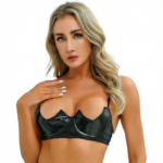 Uitdagende half open latex wetlook BH zwart