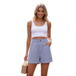 Korte broek gestreept