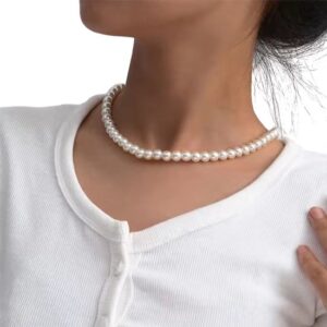 Witte parelketting