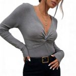 Getailleerde Top met Twist